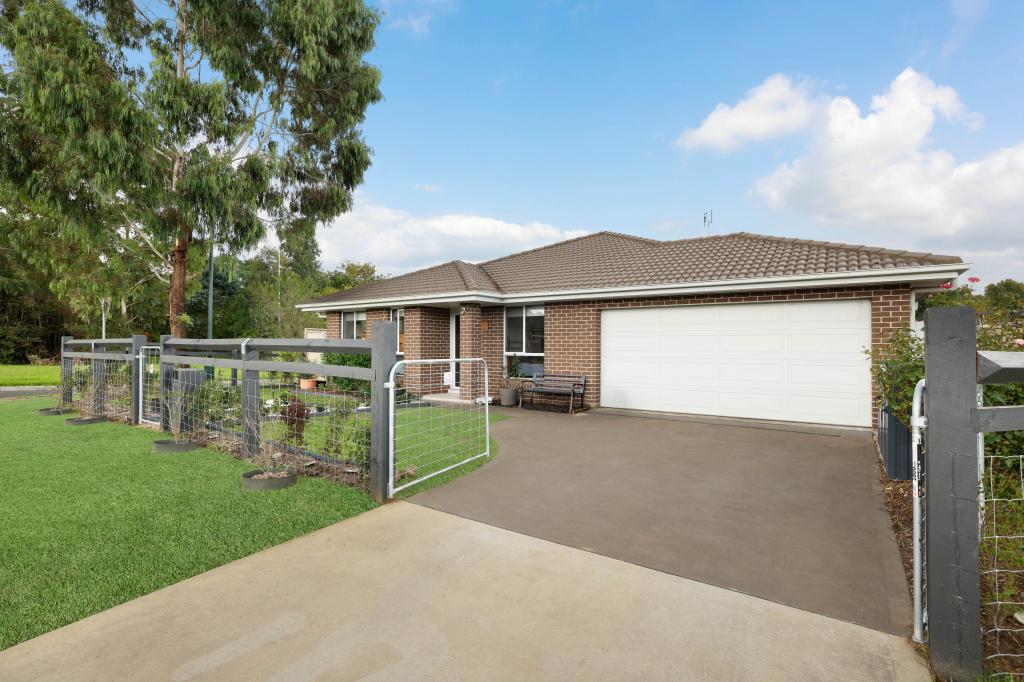43 Kamilaroi Cres, Braemar, NSW 2575