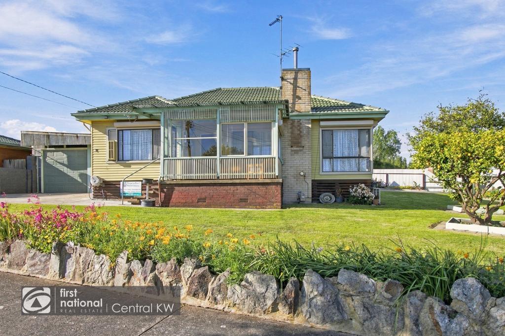 5 Dowie St, Newborough, VIC 3825