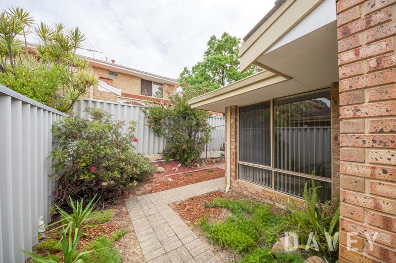 3/41 Calais Rd, Scarborough, WA 6019