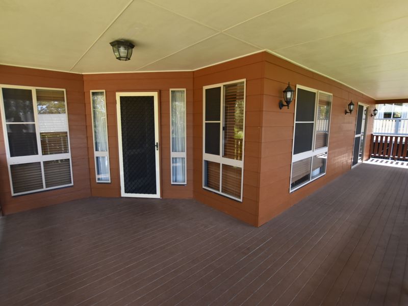 8 Dryandra St, Russell Island, QLD 4184