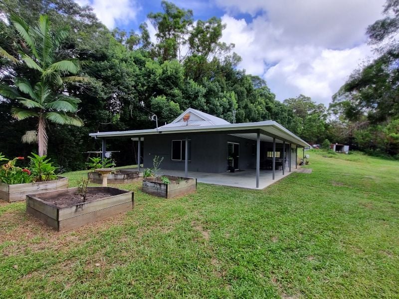 52 Yarrabee Tce, Stokers Siding, NSW 2484