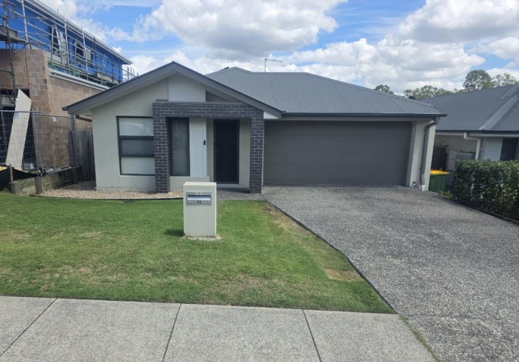 13 Chaka St, Hillcrest, QLD 4118