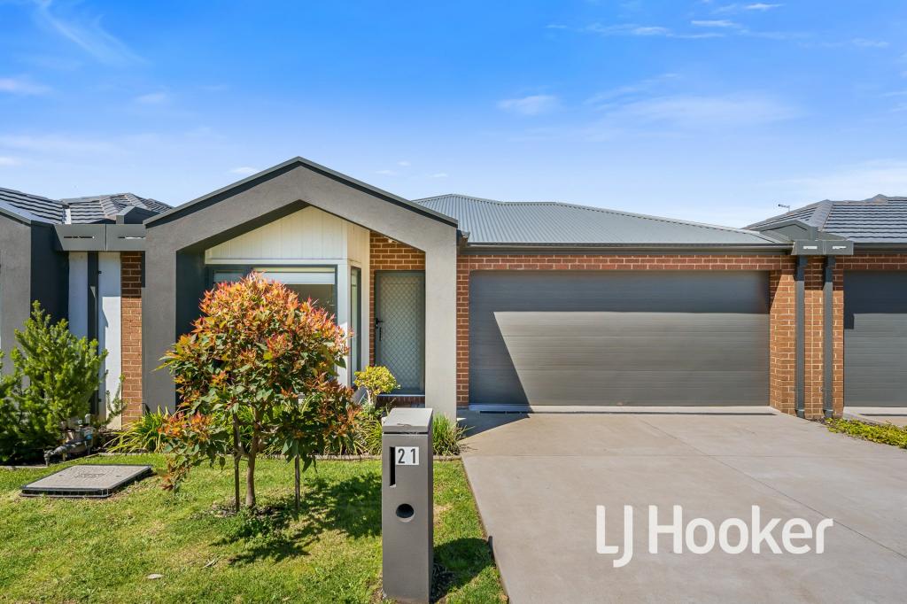 21 Expedition Cct, Pakenham, VIC 3810