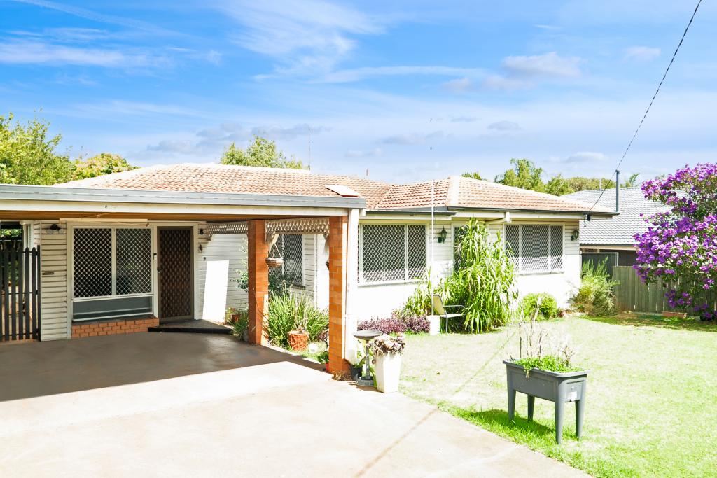 328 Alderley St, Kearneys Spring, QLD 4350