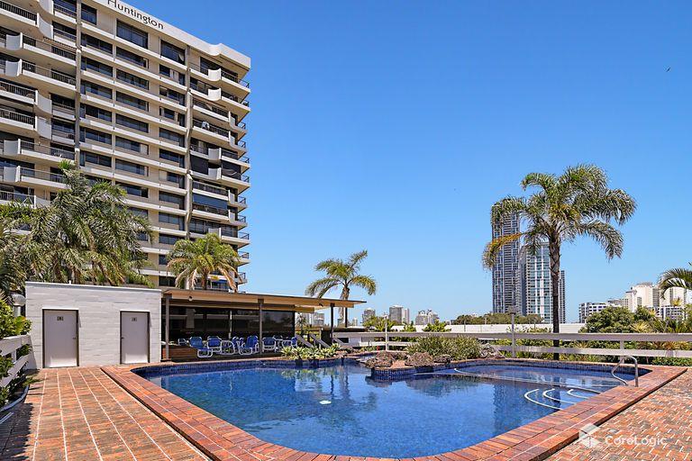 4d/10 Marine Pde, Southport, QLD 4215