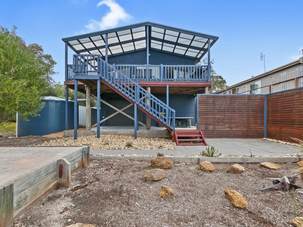 6 National Park Rd, Loch Sport, VIC 3851