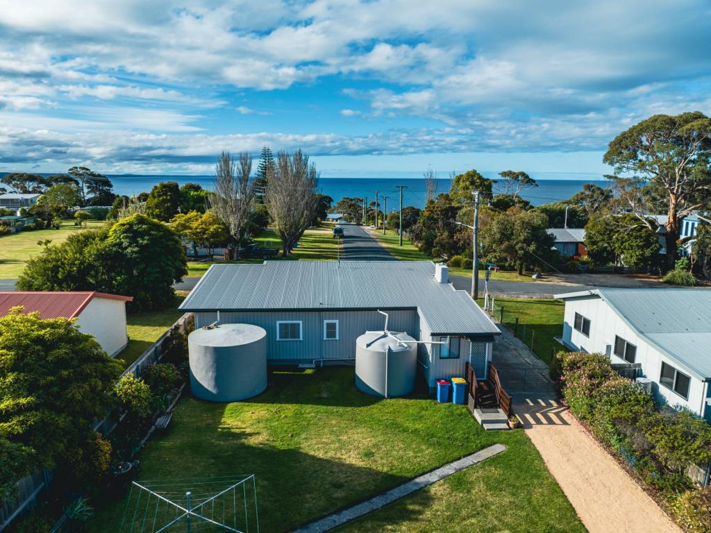 9 Reserve St, Binalong Bay, TAS 7216