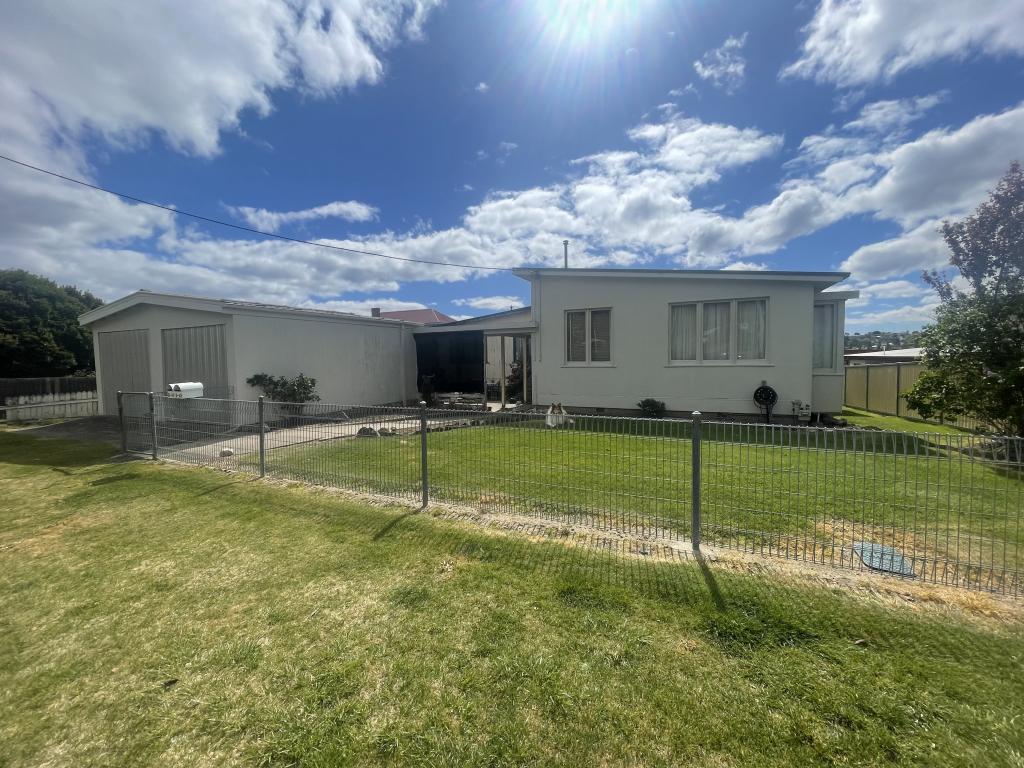 69 Wellington St, Bombala, NSW 2632