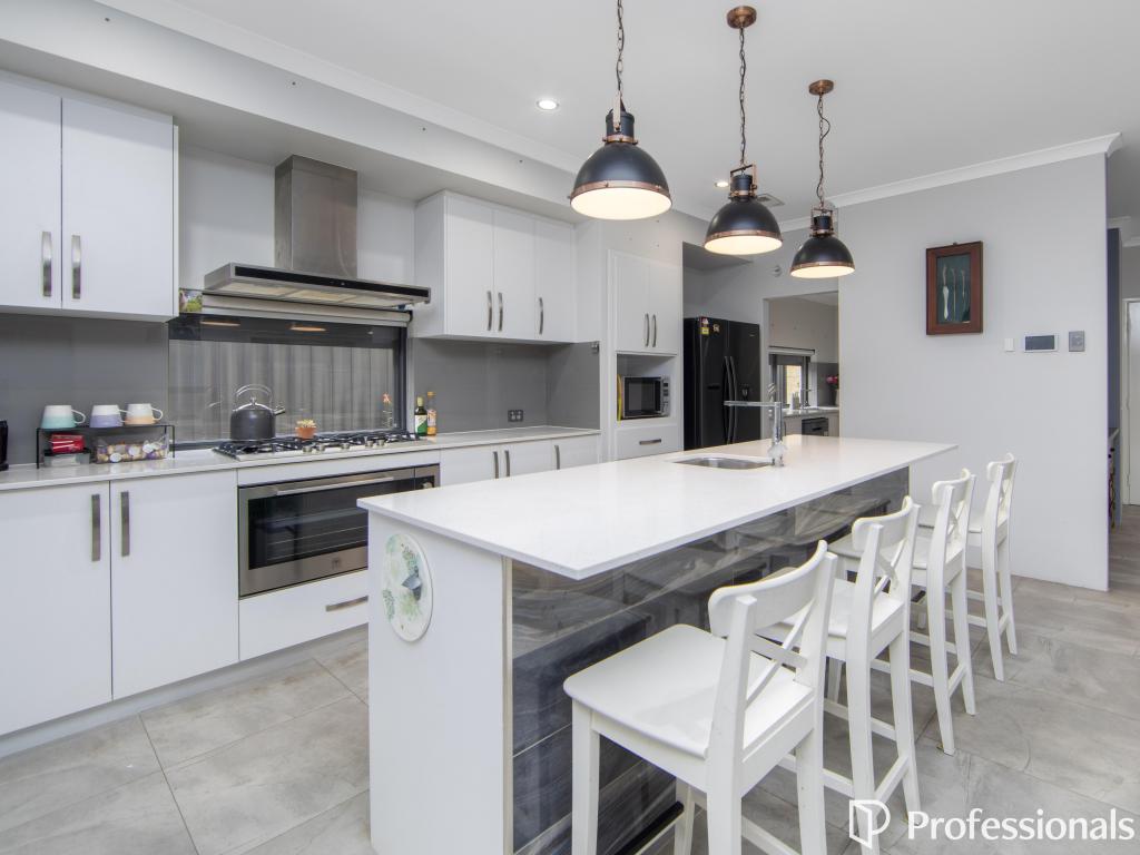 77 Greenslope Dr, Bushmead, WA 6055