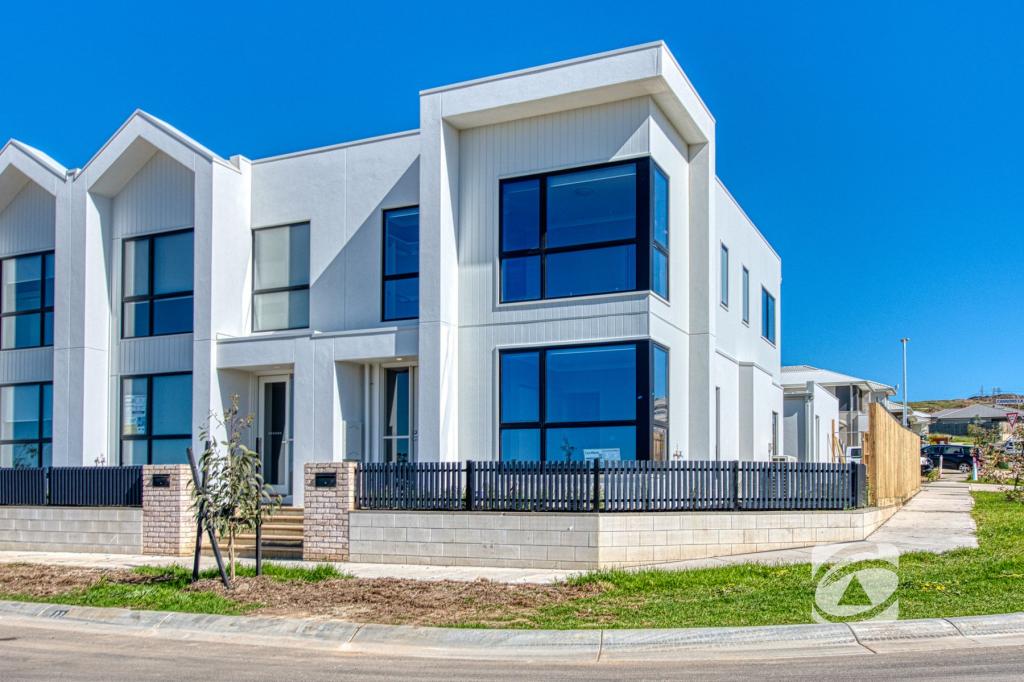 22 Mornington Cres, Nar Nar Goon North, VIC 3812