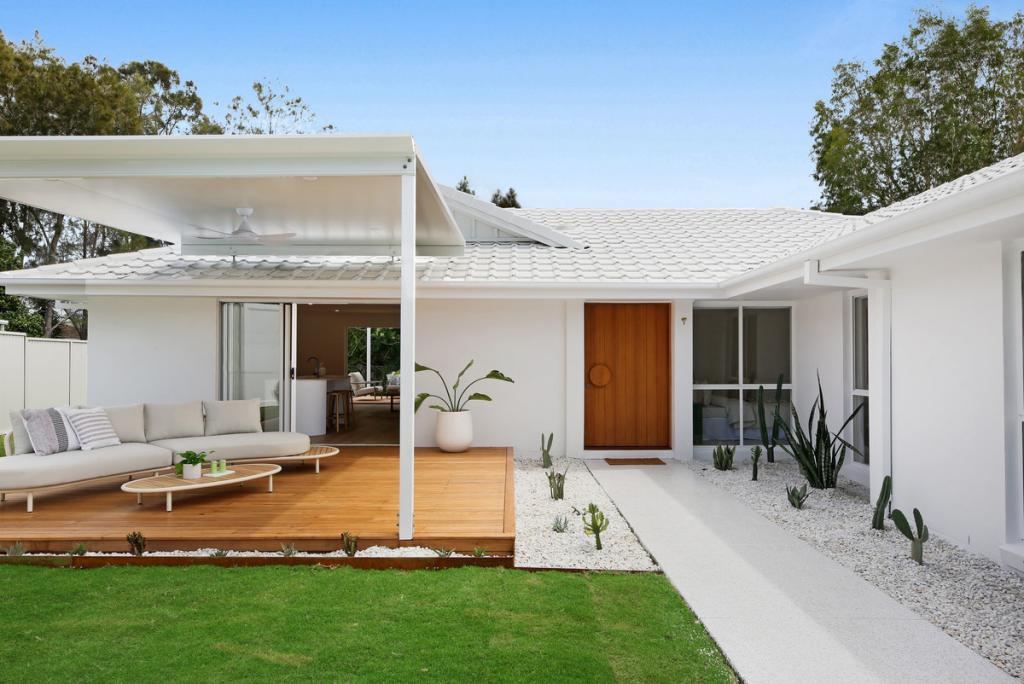 12 BAUMEA CT, ELANORA, QLD 4221