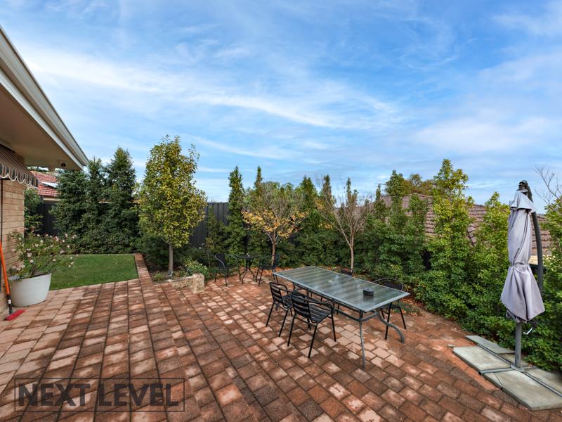 33b Snowbird Gdns, Joondalup, WA 6027