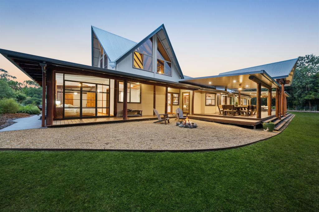111 Colemans Farm Rd, Yandina, QLD 4561