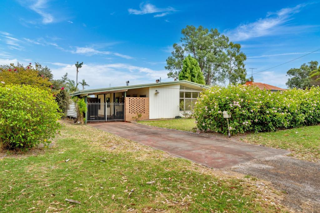 17 Clifton Cres, Pinjarra, WA 6208