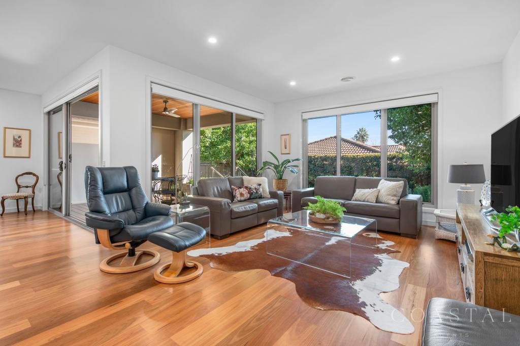 31 DALSTEN GR, MOUNT ELIZA, VIC 3930