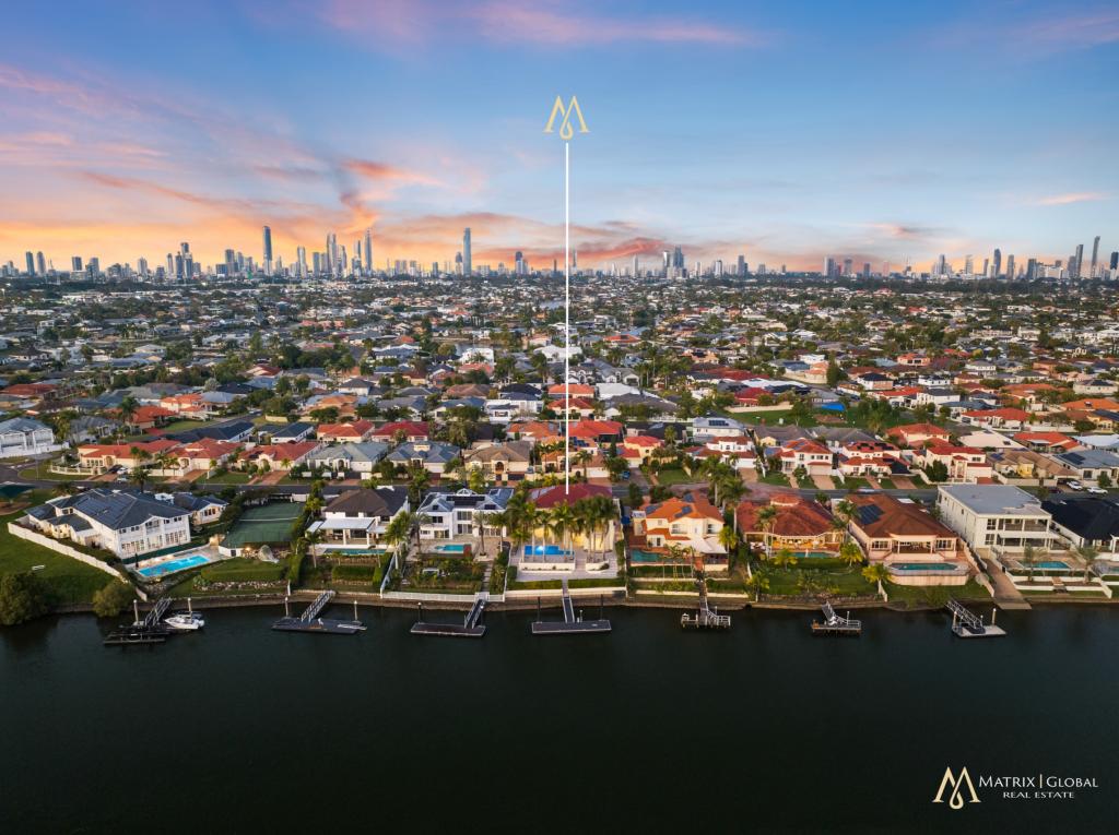 11 Sir Bruce Small Bvd, Benowa, QLD 4217