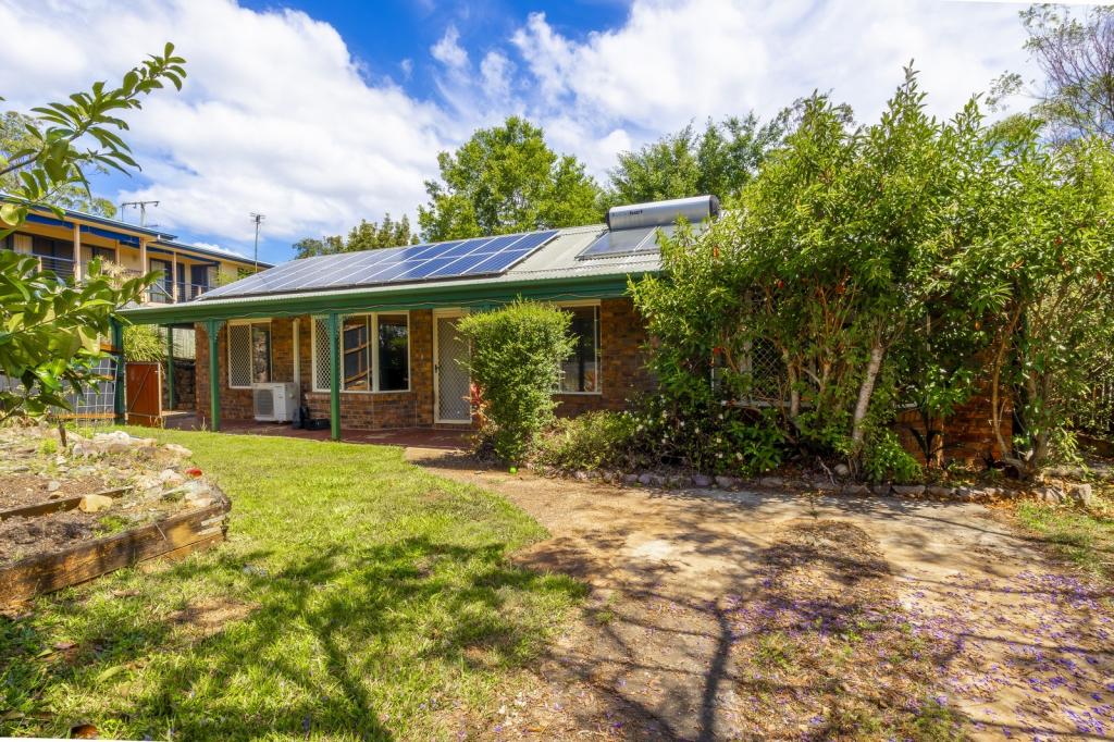 4 Holyn Cl, Woombye, QLD 4559