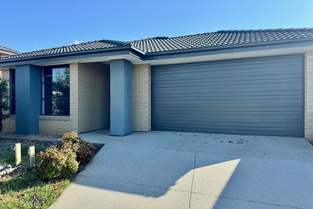 97 Lincoln Ave, Officer, VIC 3809