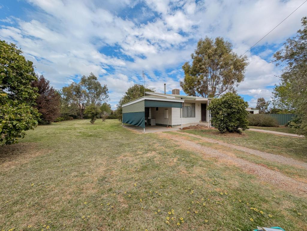24 Bertoli St, Boort, VIC 3537