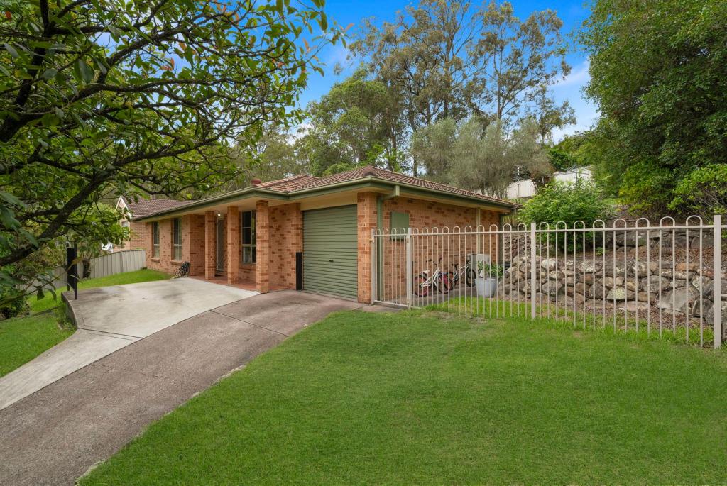 5 Columbia Cl, Woodrising, NSW 2284