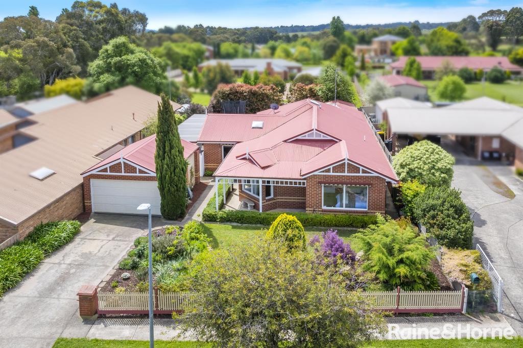 10 Blair Dr, Kyneton, VIC 3444