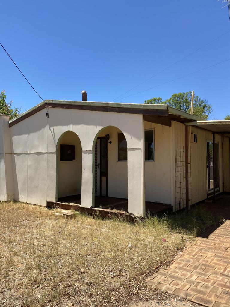 38 CARSON ST, MULLEWA, WA 6630