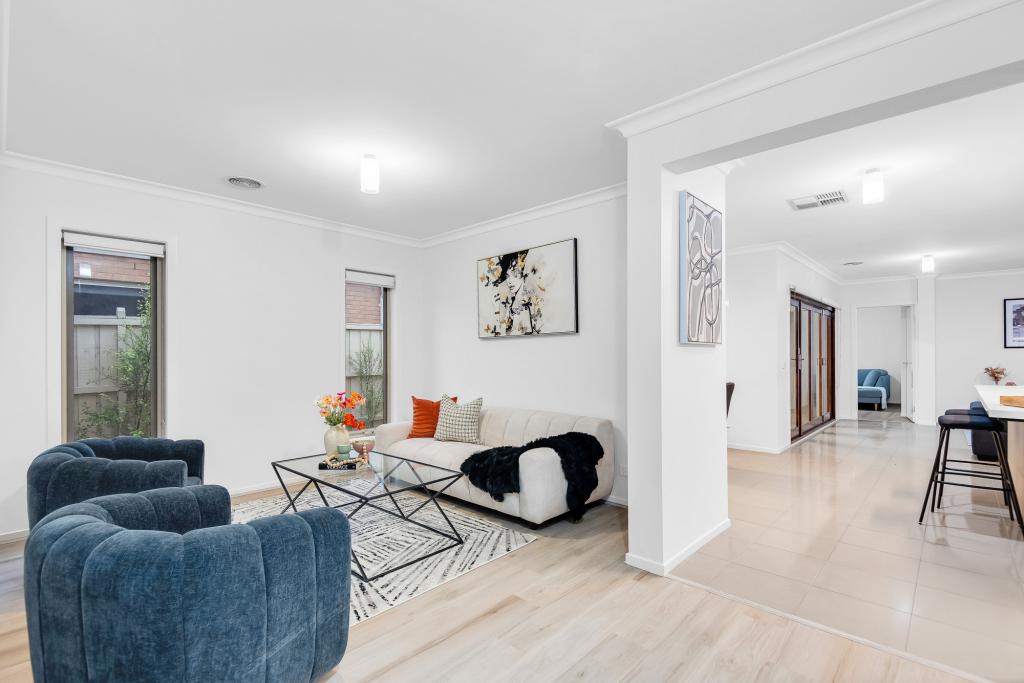 13 HANWORTH AVE, WILLIAMS LANDING, VIC 3027