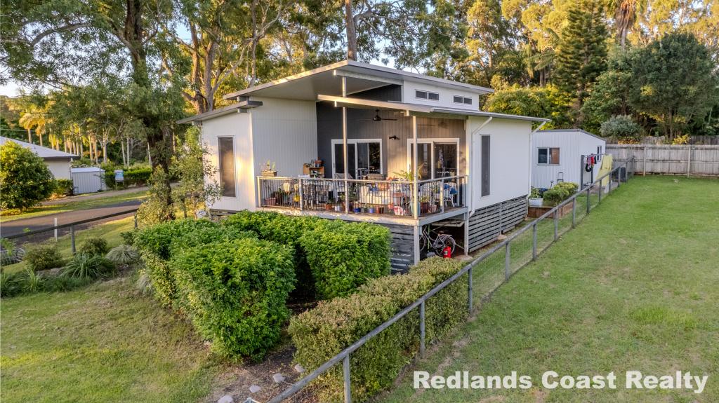 2 Melaleuca Dr, Lamb Island, QLD 4184