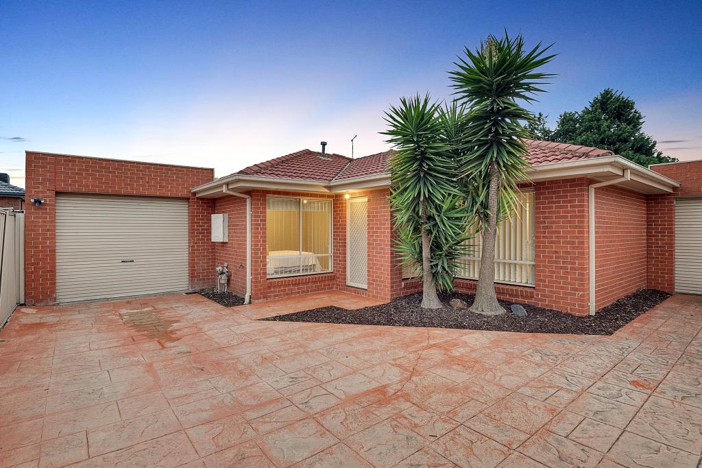 2/120 Bridgewater Rd, Craigieburn, VIC 3064