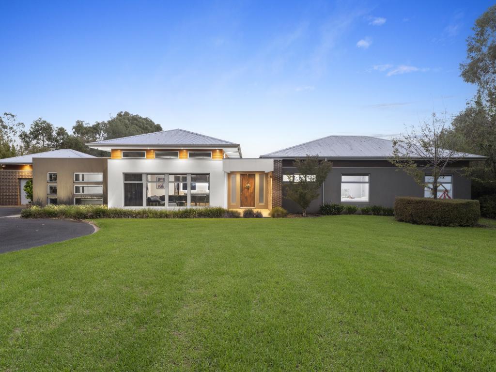 171 Greaves Rd, Narre Warren South, VIC 3805