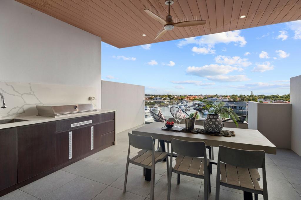 6/100 Dorsal Dr, Birkdale, QLD 4159