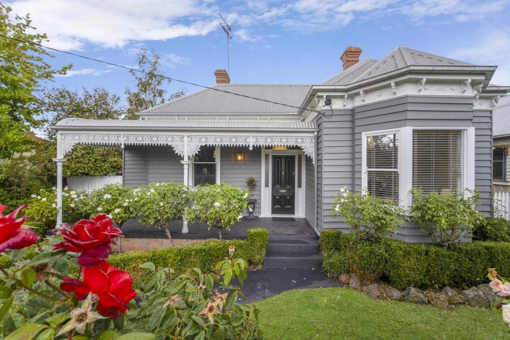 16 Clarendon St, Hamilton, VIC 3300