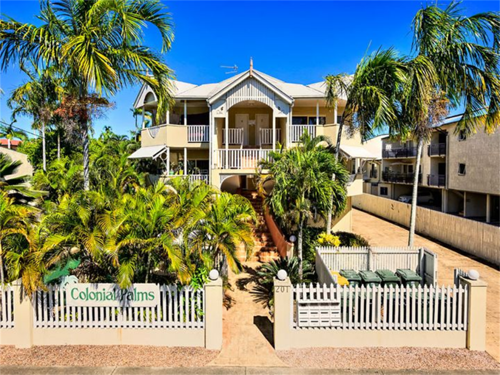 3/201 Mcleod St, Cairns North, QLD 4870