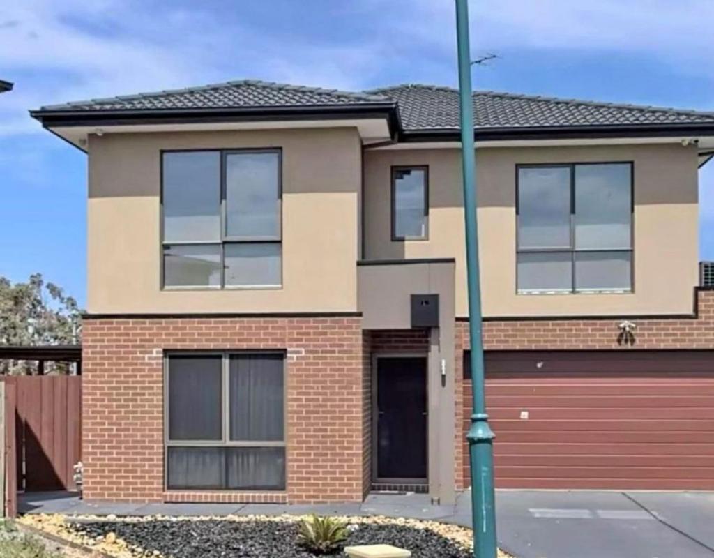 6 Bodhran Pl, Lynbrook, VIC 3975