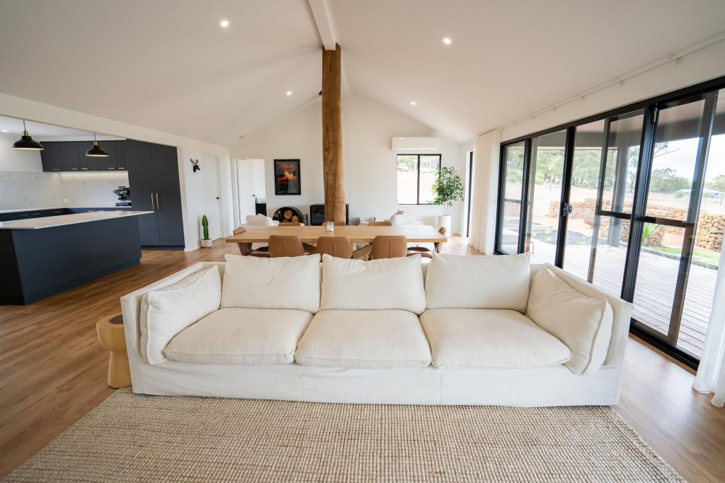 11/215 PORONGURUP RD, MOUNT BARKER, WA 6324