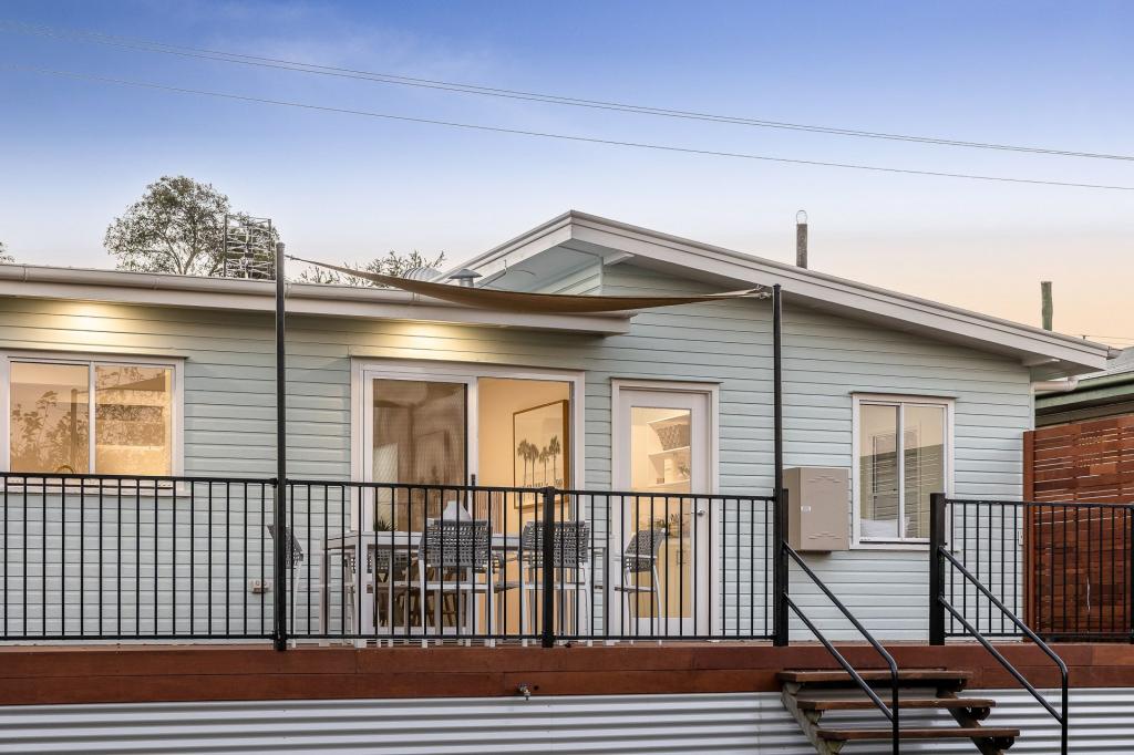 258 Tor St, Rockville, QLD 4350