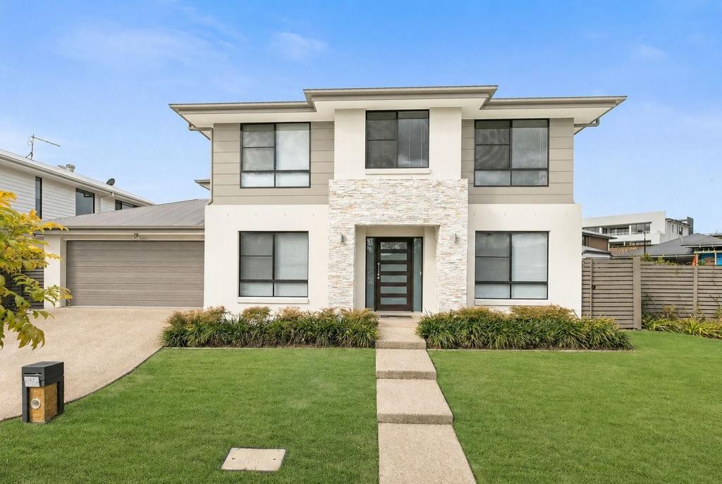 42 WINDSOR DR, UPPER KEDRON, QLD 4055