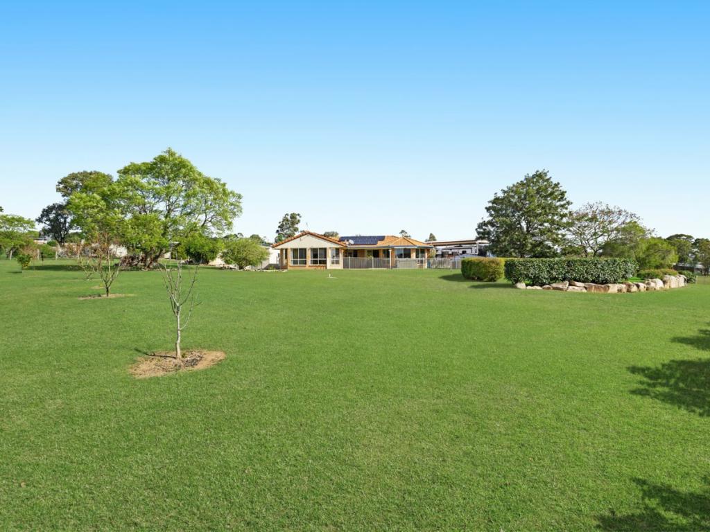 13 North St, Rosenthal Heights, QLD 4370