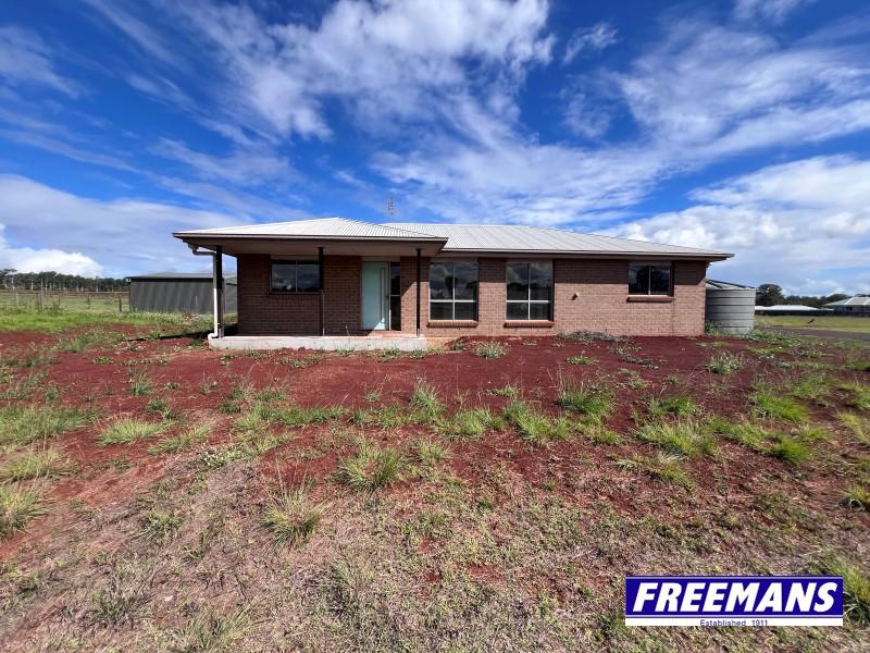 10 Earl St, Memerambi, QLD 4610