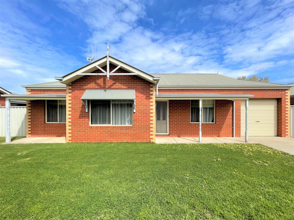 2/9 Maiden St, Moama, NSW 2731