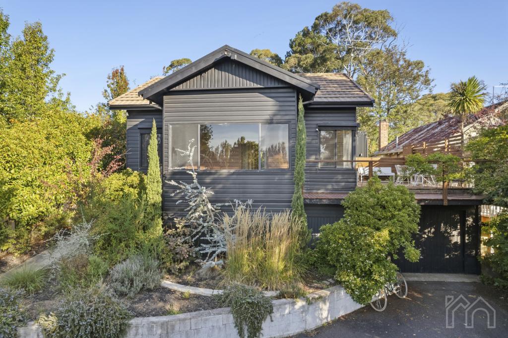 19 Sixth St, Hepburn Springs, VIC 3461