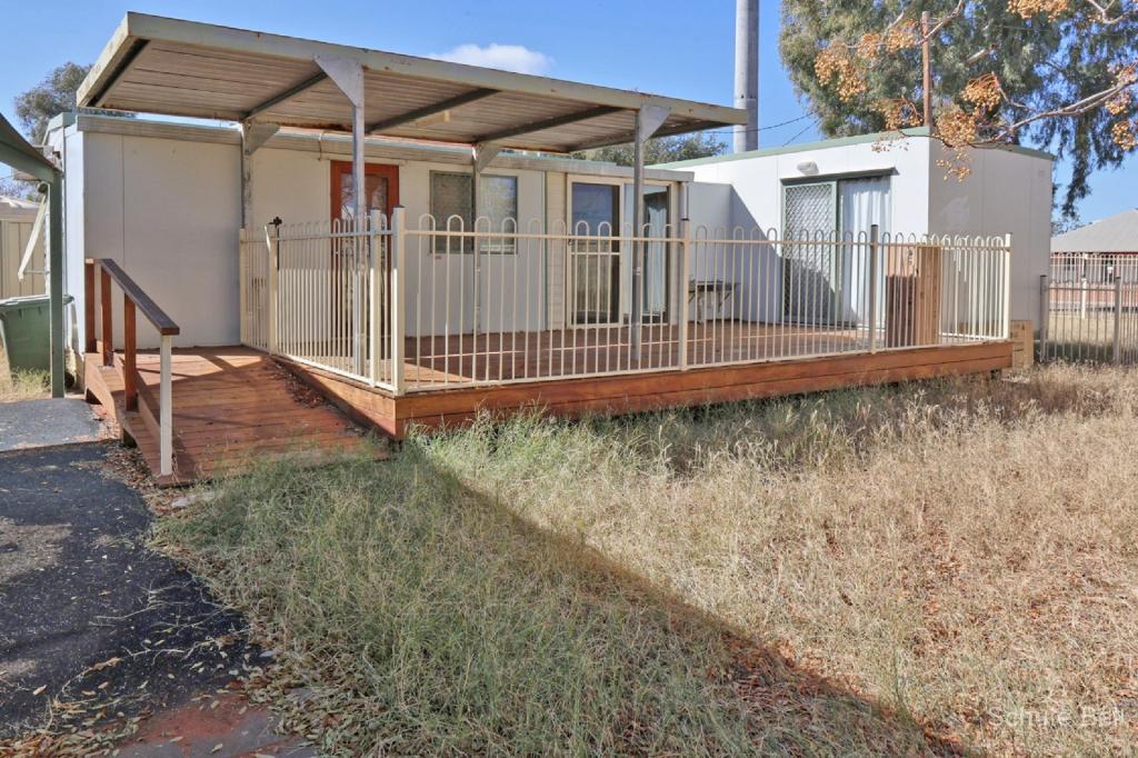 81 VICARY ST, WANAARING, NSW 2840