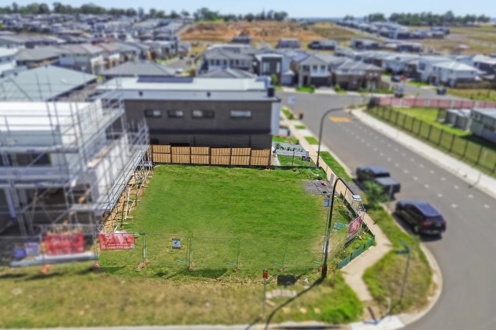 7 KABARDA ST, BOX HILL, NSW 2765