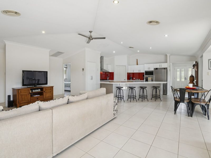 1 Lophostemon Dr, North Boambee Valley, NSW 2450