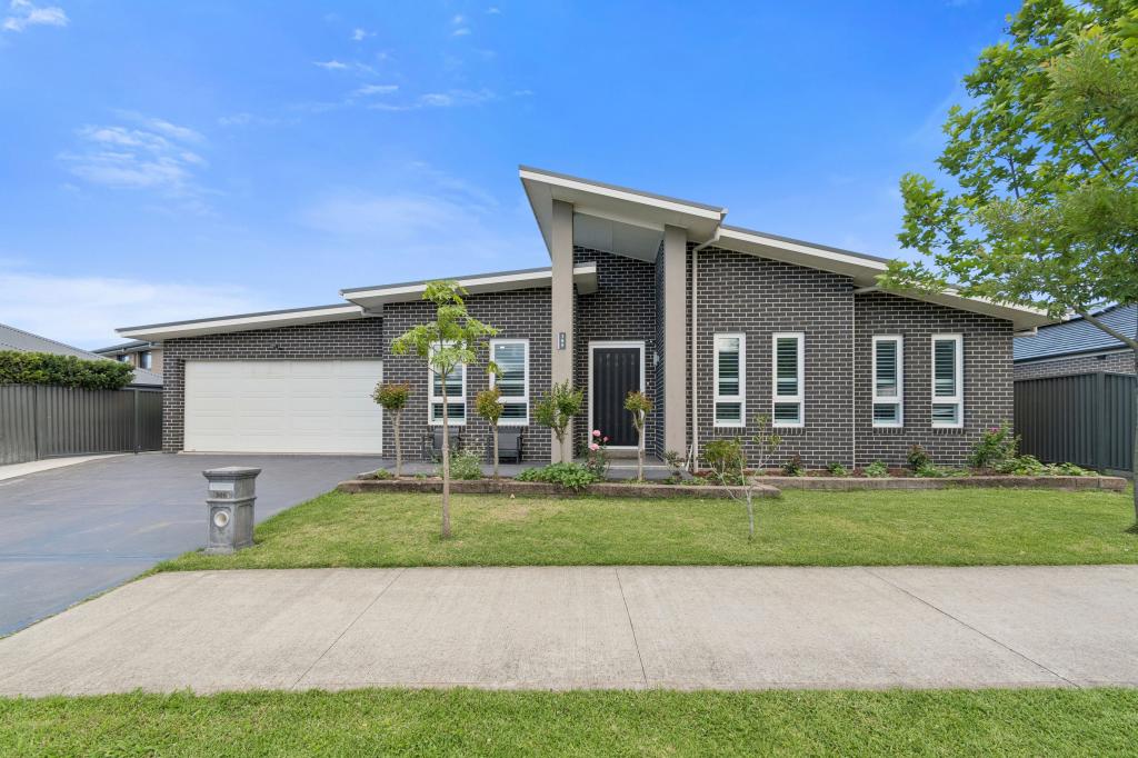 305 Bong Bong Rd, Horsley, NSW 2530