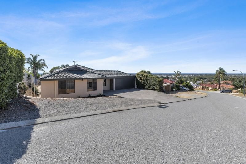 14 Northecut Rise, Parmelia, WA 6167