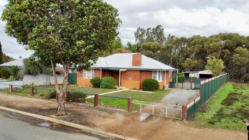 7 Morrison St, Beverley, WA 6304