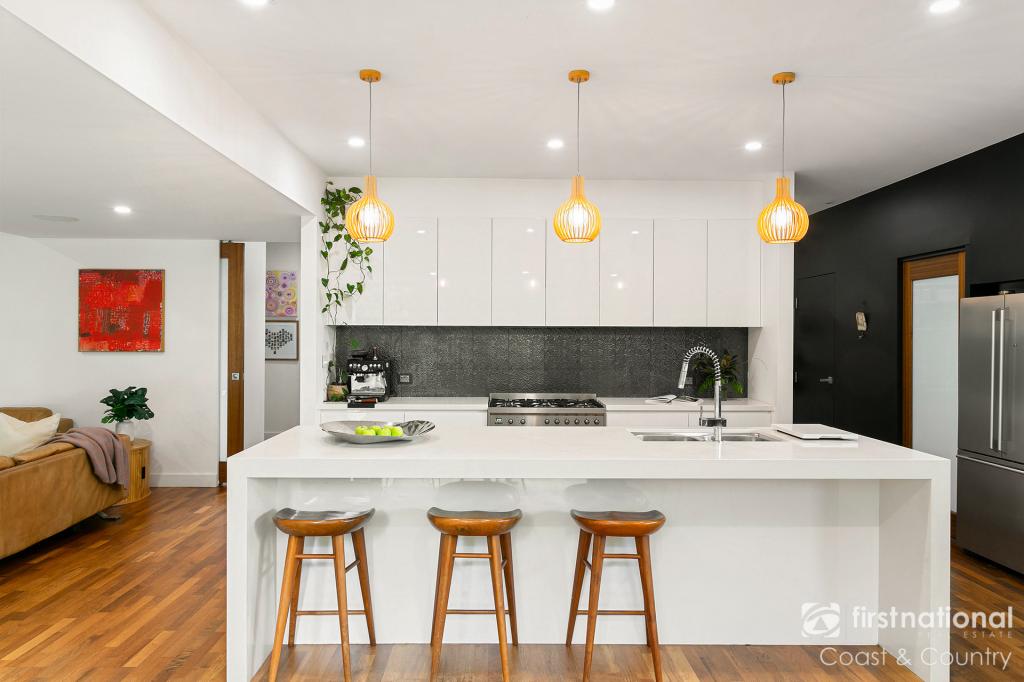 11 NEPTUNE ST, GERRINGONG, NSW 2534