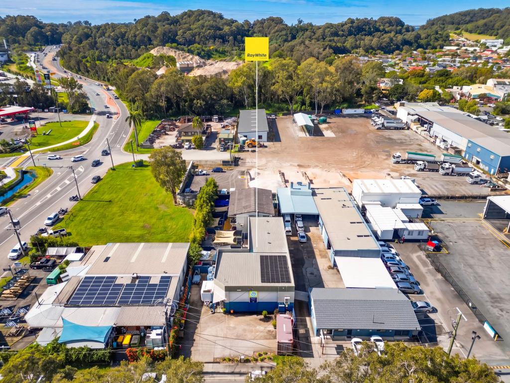 4 Hilton St, Currumbin Waters, QLD 4223