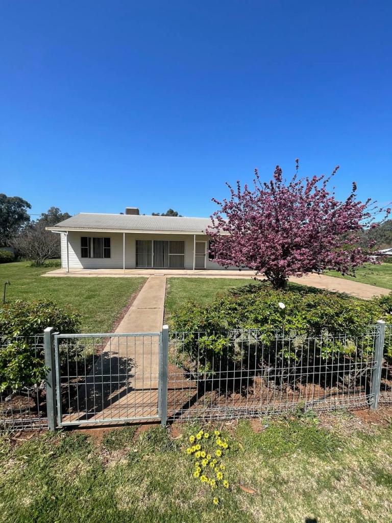 18 Rogers St, Condobolin, NSW 2877